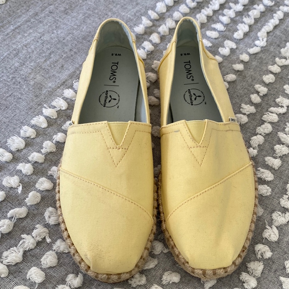 TOMS NEW classic espadrilles size 9.5